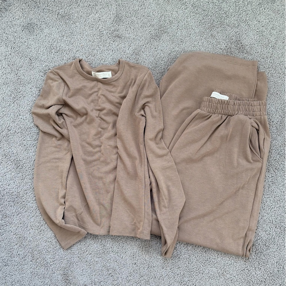 Abercrombie & Fitch Two-Piece Set